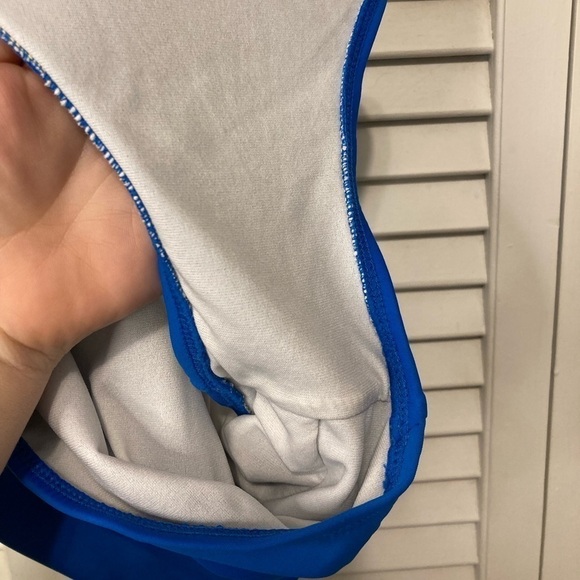 Catalina Blue And Cream One Piece Swimsuit Size Medium - Picture 8 of 11